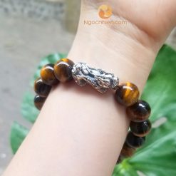 Vòng Tay Đá mắt hổ vàng nâu 12 ly mix Tỳ Hưu bạc - vòng tay phong thủy cho nữ mệnh kim và mệnh thổ