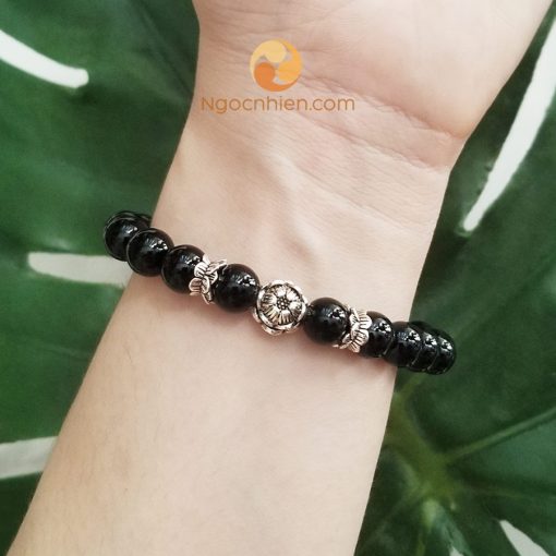 Vòng tay Đá mã não đen 6 ly mix charm Hoa Sen - vòng tay phong thủy cho nữ mệnh thủy và mệnh mộc