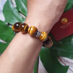 Vòng tay Đá mắt hổ nâu vàng 12 ly mix charm bạc Tỳ Hưu - vong phong thuy ngocnhien
