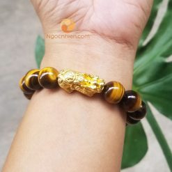 Vòng Tay Đá Mắt Hổ Vàng Nâu 12 ly mix Tỳ Hưu Bạc mạ Vàng - vòng tay phong thủy ngọc nhiên